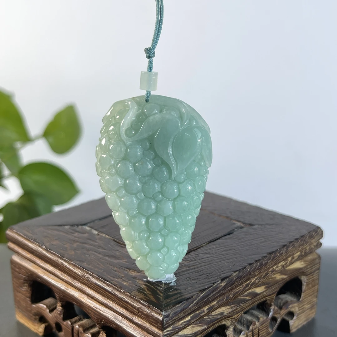 JSW04-28 天然缅甸A货翡翠  多子多福