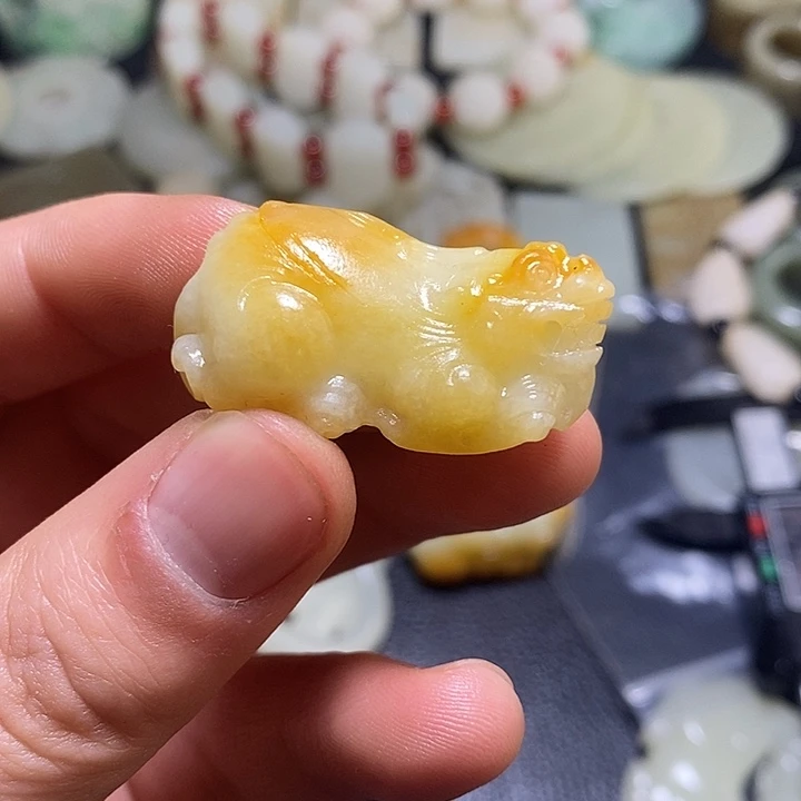 和田玉（糖玉）未镶嵌颈饰