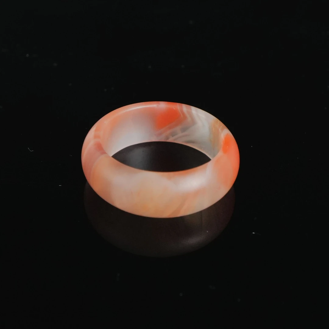 M5004 南红扳指 4.57g