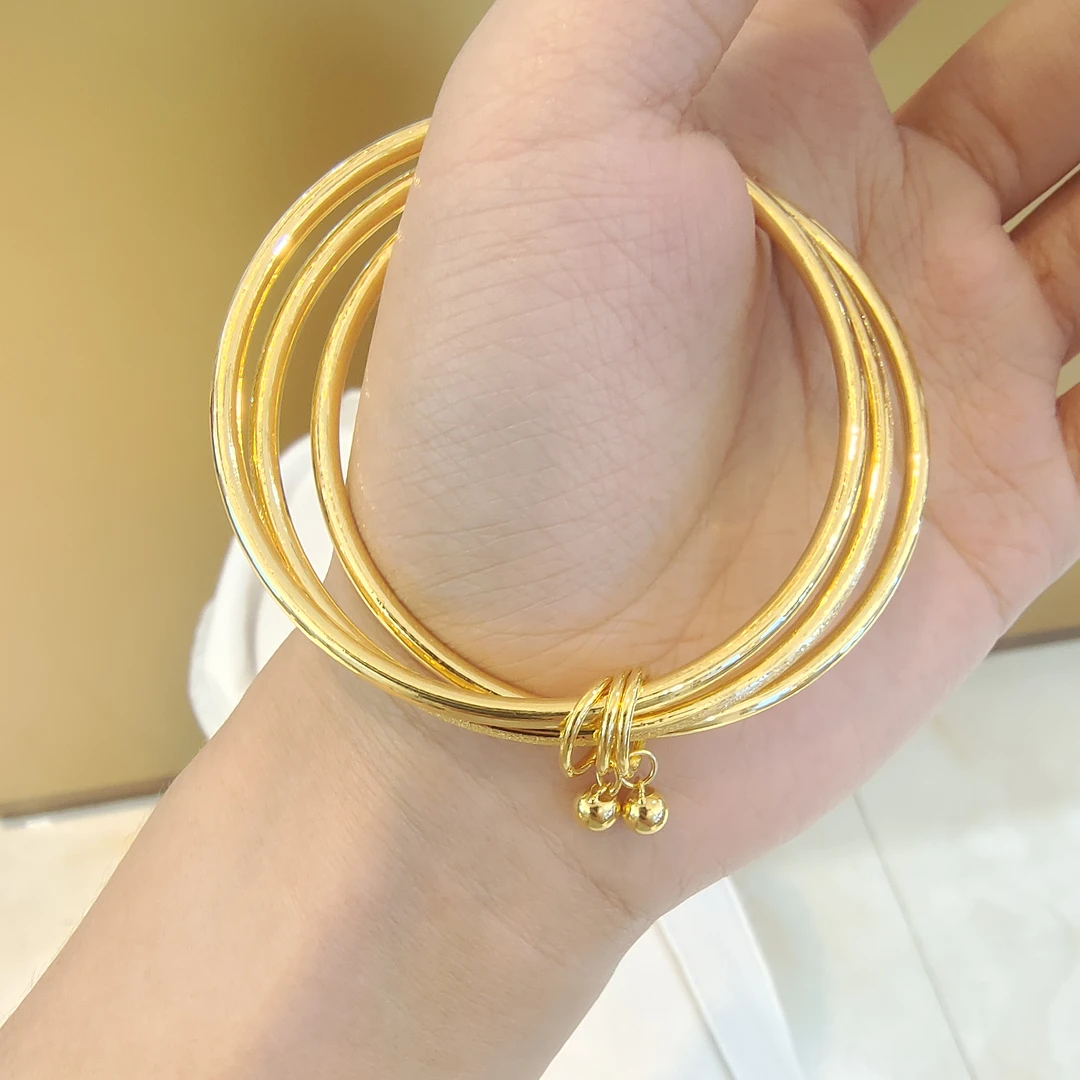 足金999 三生三世手镯时尚气质，三生三世手镯，锁住时光，锁住爱情。