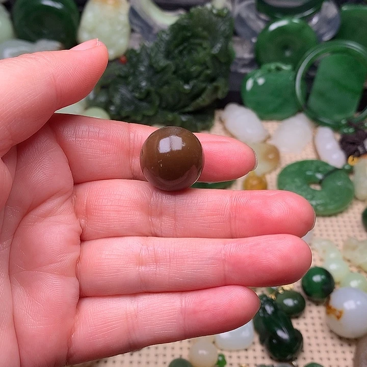 和田玉颈饰未镶嵌加****荷