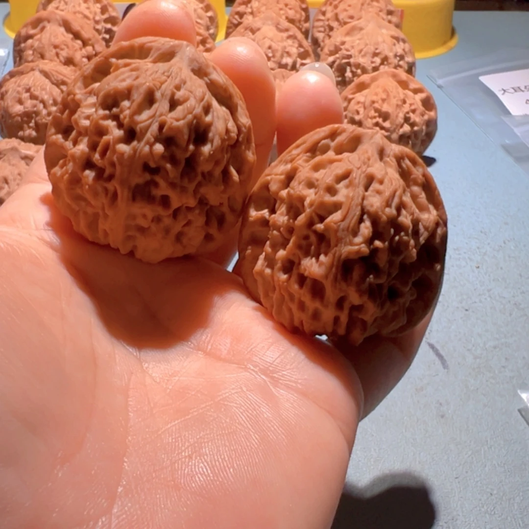 文玩核桃把件三角疆42