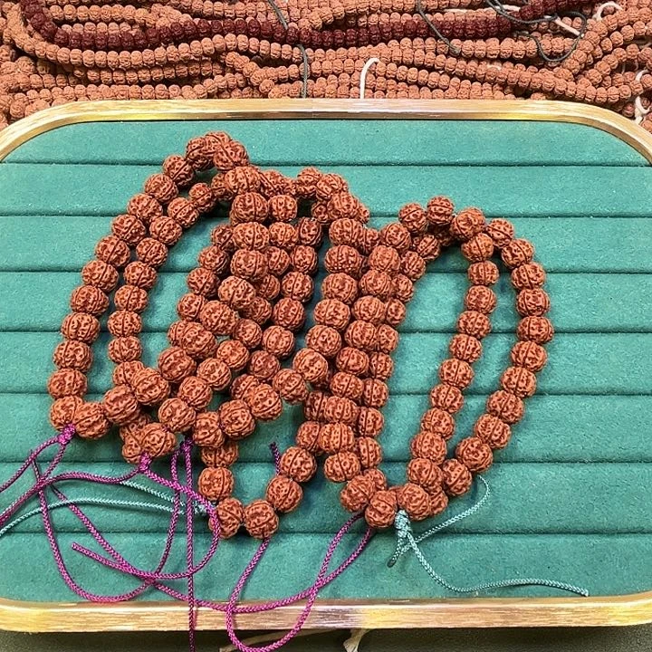 金刚菩提手串凹底梅花