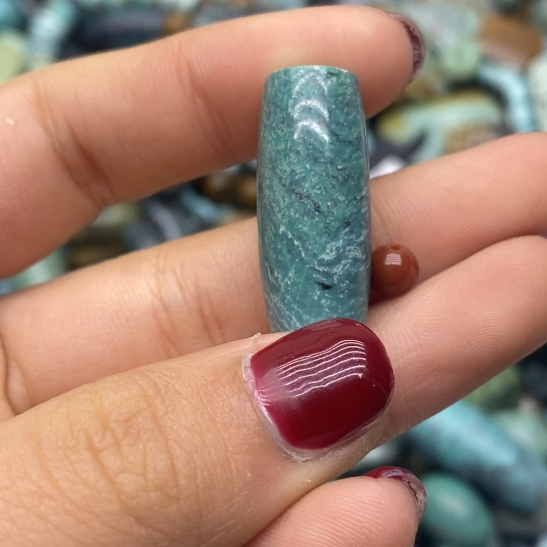 南红玛瑙未镶嵌珠宝奇石