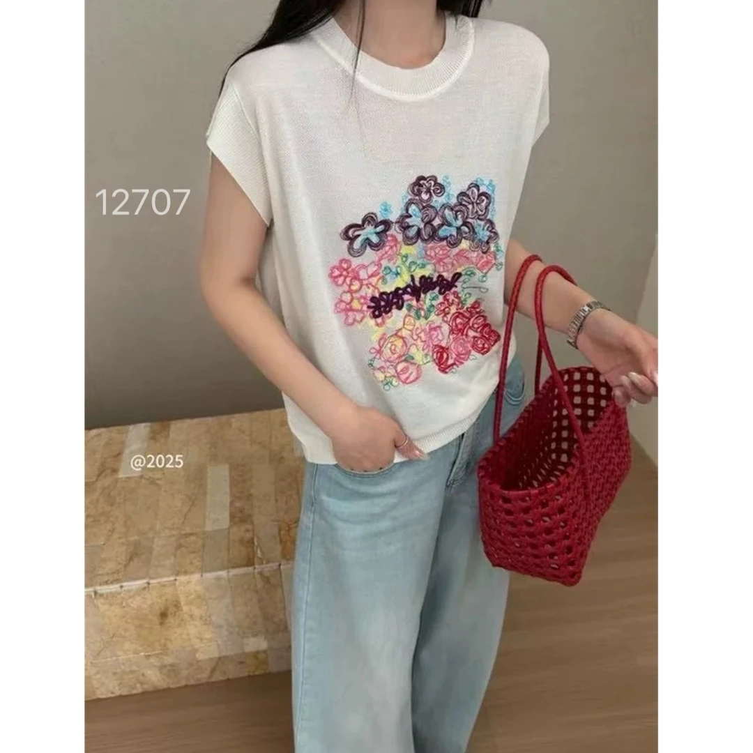12707（部分无水洗唛，介意慎拍）WANGDAN新款花朵刺绣短袖