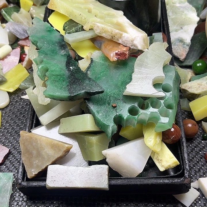 和田玉未镶嵌颈饰乾*兴