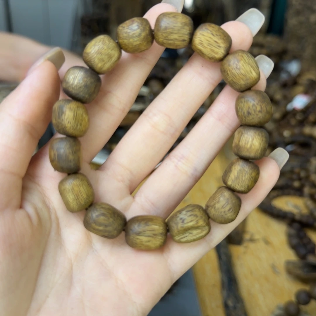 七***猫沉香碎屑沉香海南白棋乌身原夜随行树心珠8g+
