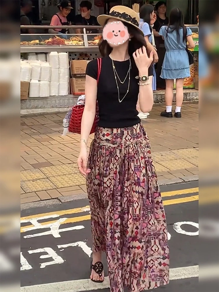2025夏季新款女装垂坠感气质冰丝黑色上衣红色印花半身裙两件套装