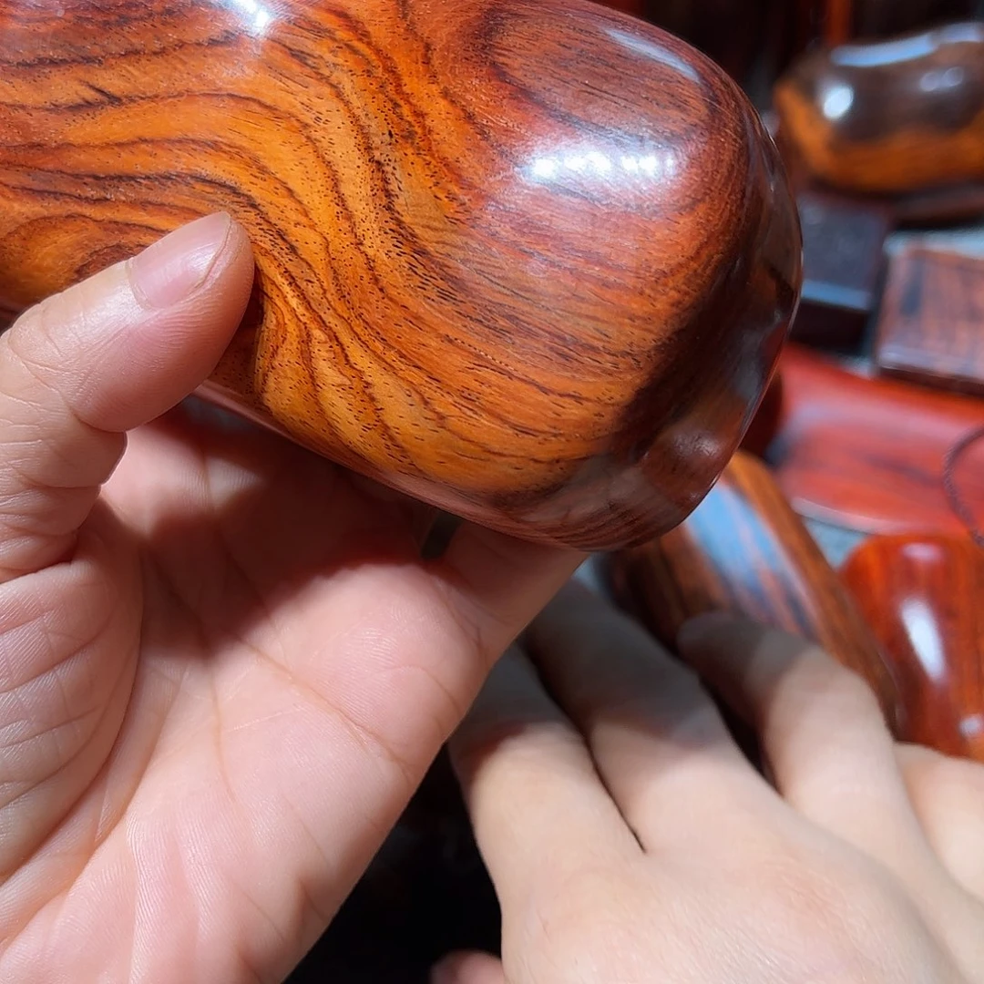 悬***世交趾黄檀（大红酸枝）