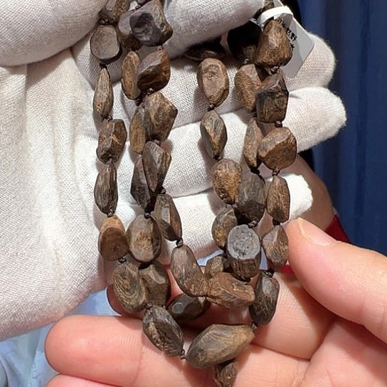 沉香手串白棋沉水树丁0.8多样性发货1条