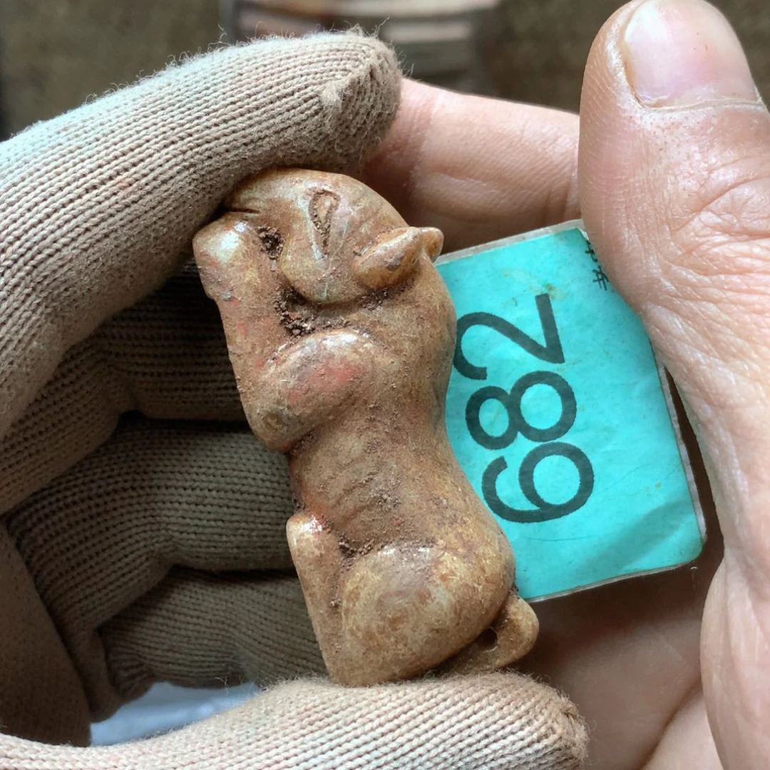 未镶嵌和田玉挂件