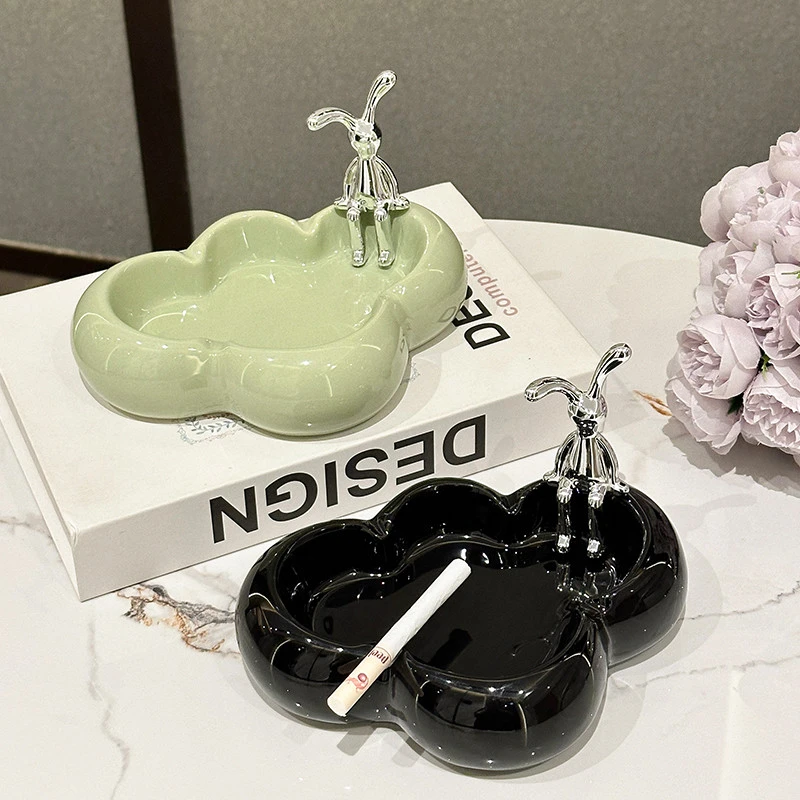 北欧云朵烟灰缸简约高端大气家用客厅高颜值创意商用陶瓷装饰摆饰