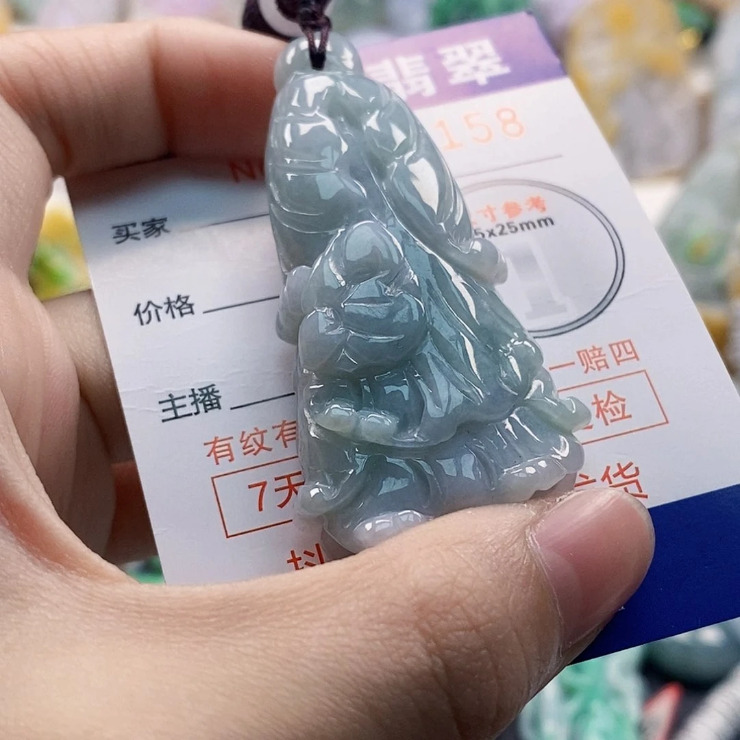 吊坠(不含链)未镶嵌翡翠