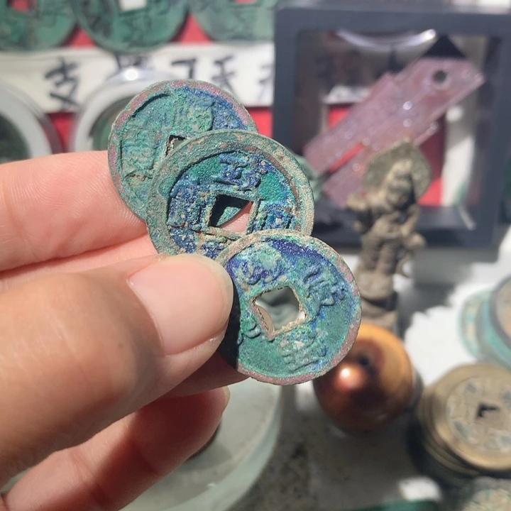 龍***腾铜现代工艺品花钱