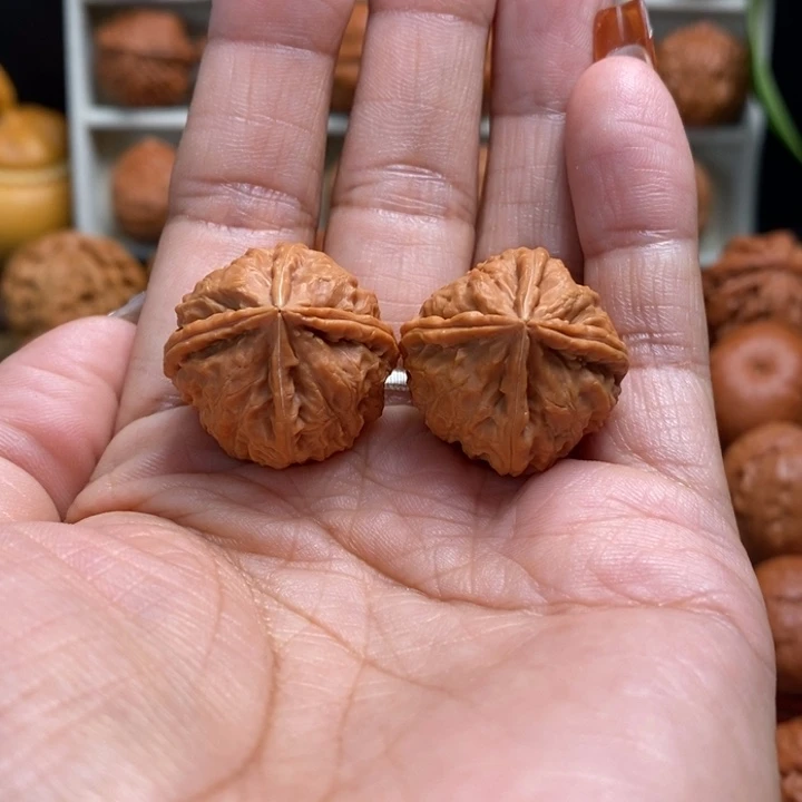 梅***香把件文玩核桃手捻