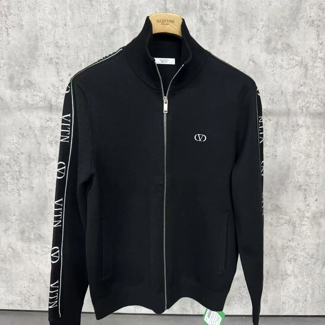 Valentino orlandi男士春秋A版时尚简约百搭撞色刺绣小标针织外套