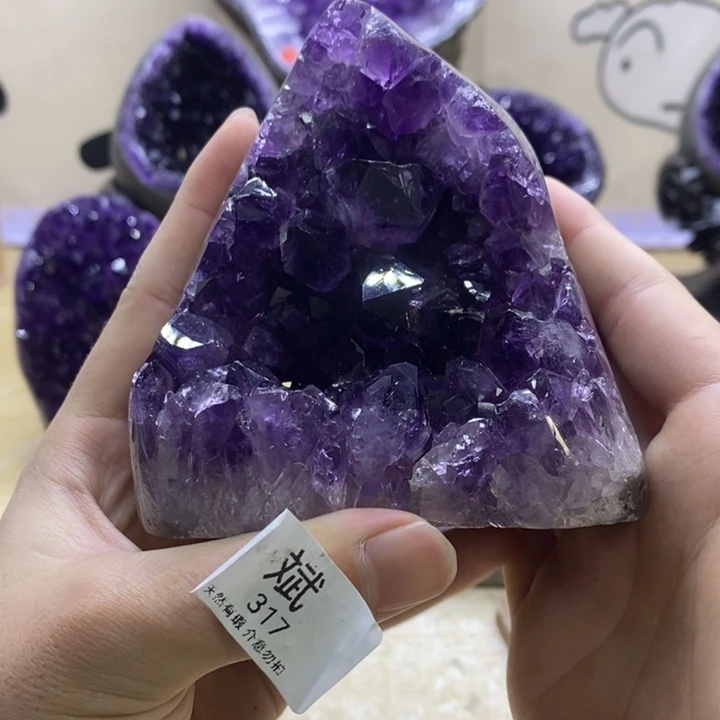 未镶嵌大型摆件（非配饰）紫晶