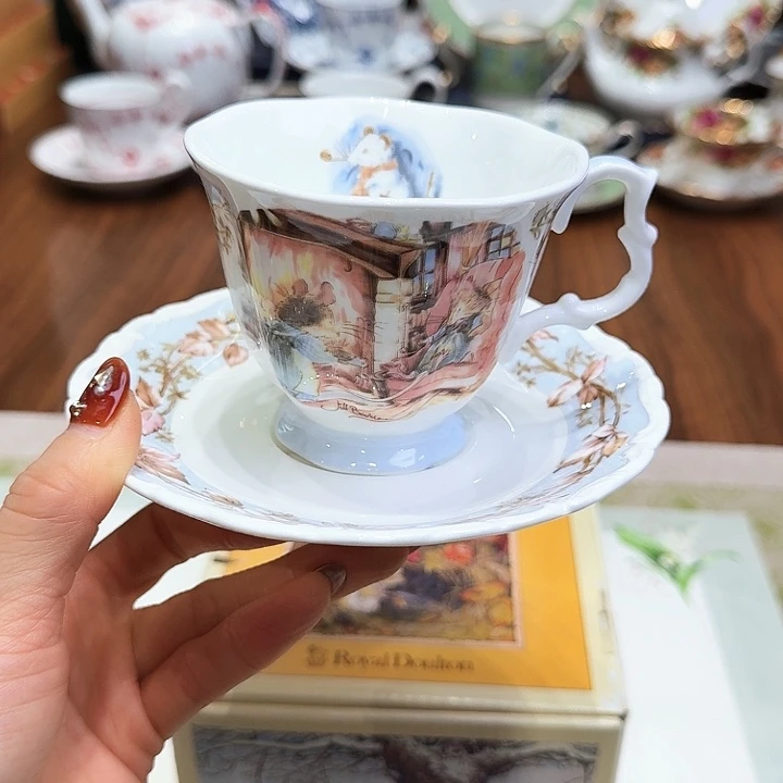 瓷片杯子杯子杯子杯子水杯杯子