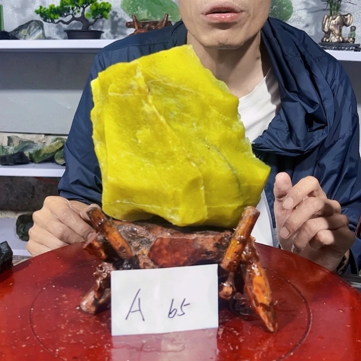 蛇纹石玉未镶嵌珠宝奇石