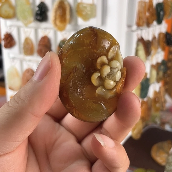 未镶嵌蛇纹石玉颈饰