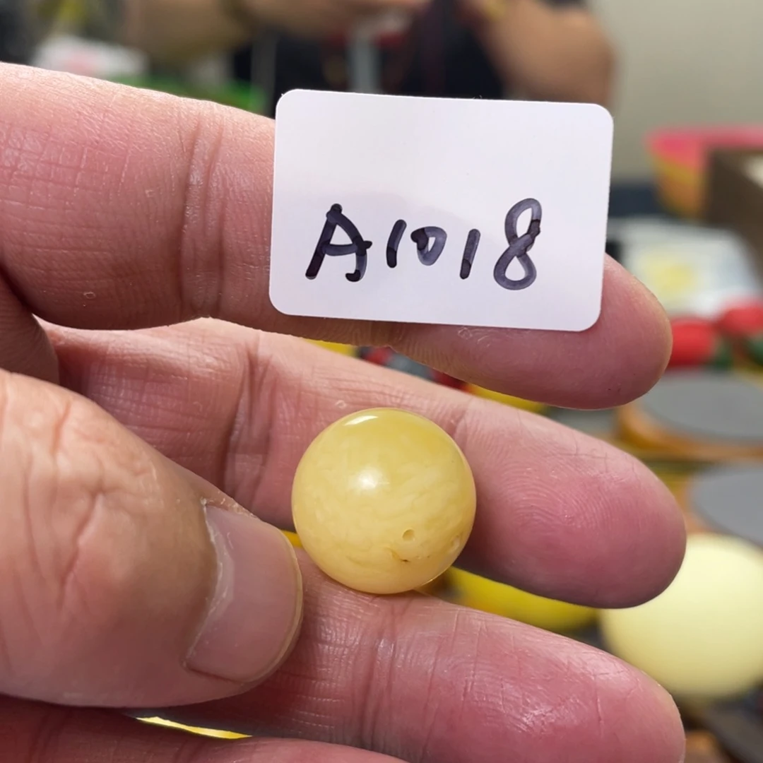 手链琥珀未镶嵌多样性发，发其中一件