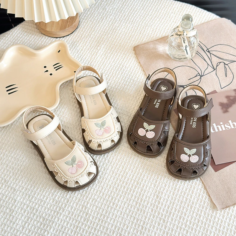 女童百搭软底凉鞋夏季新款小女孩公主女童公主风夏款百搭软底凉鞋
