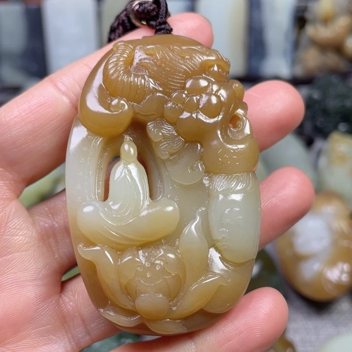 和田玉未镶嵌挂件