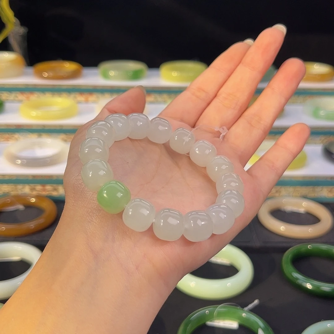 未镶嵌手串和田玉小冰块翠青手串