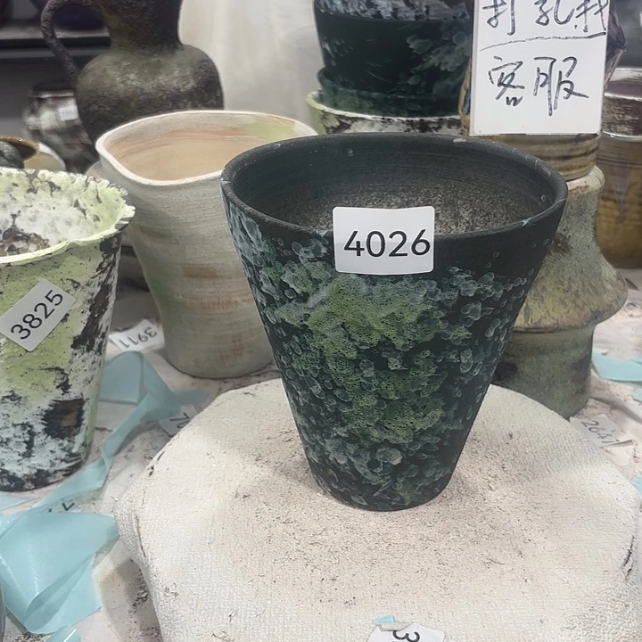 摆件高17，口15.5，瑕疵处理有孔4026