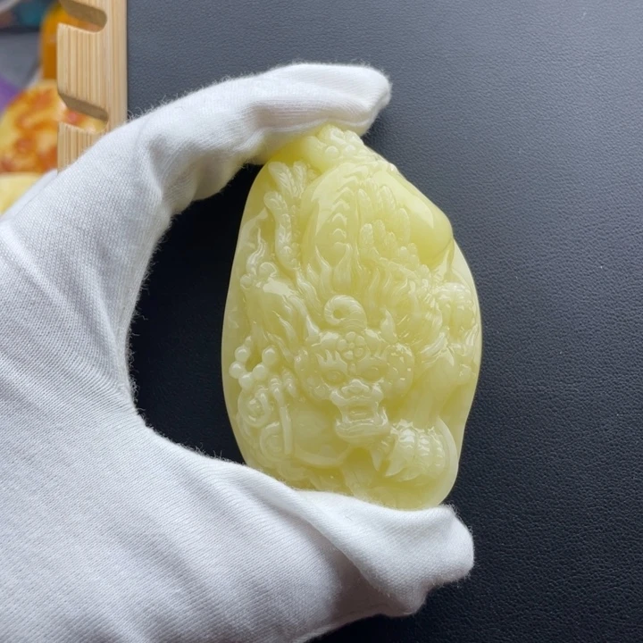 琥珀未镶嵌颈饰天然琥珀蜜蜡