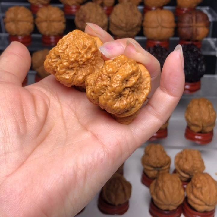 喜***️文玩核桃吊坠123小帝王蟾