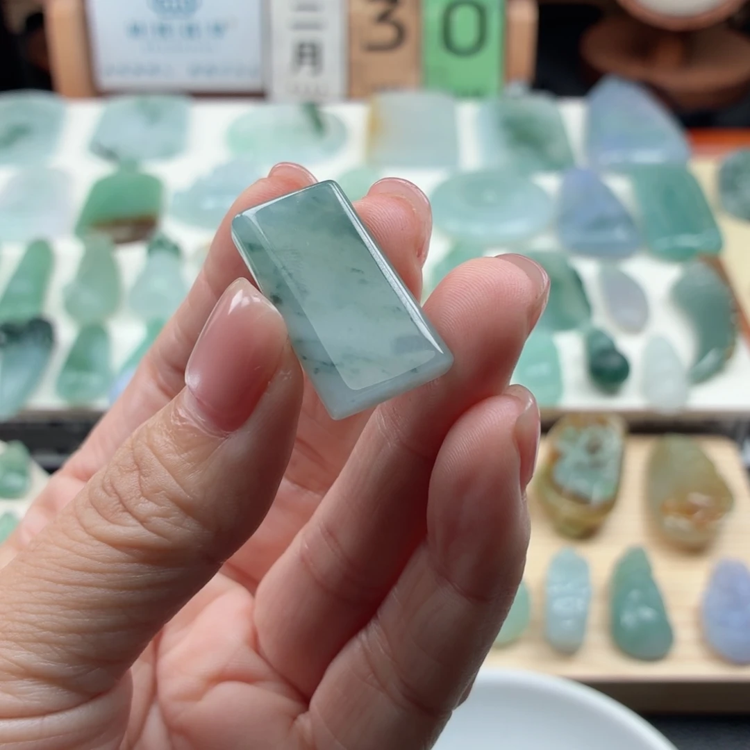 定制翡翠未镶嵌天然A货翡翠