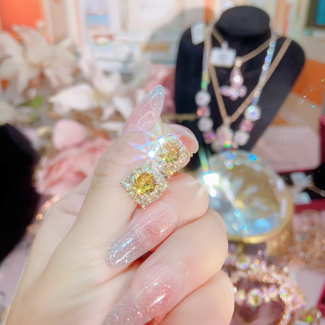 金丝黄超闪耳钉女神豪镶时尚闪耀百搭高奢超仙耳饰爆款小众设计