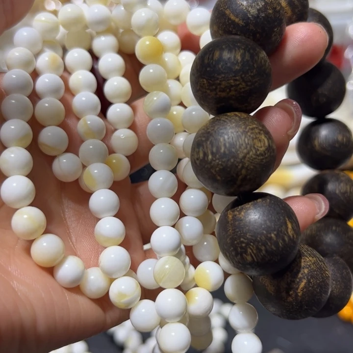 核桃手串/手链0.8/108带黄全品