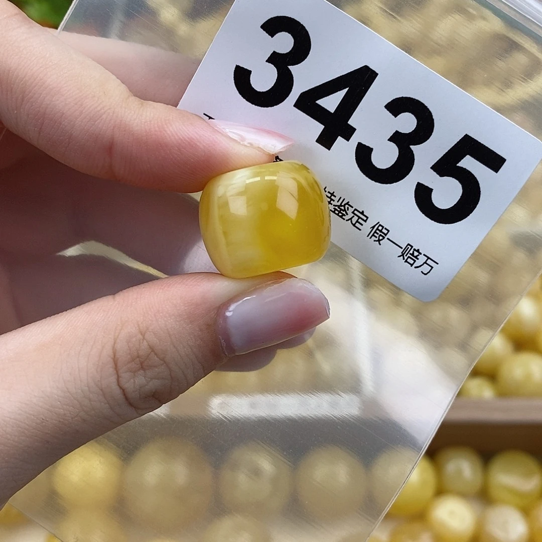 琥珀未镶嵌珠宝奇石19