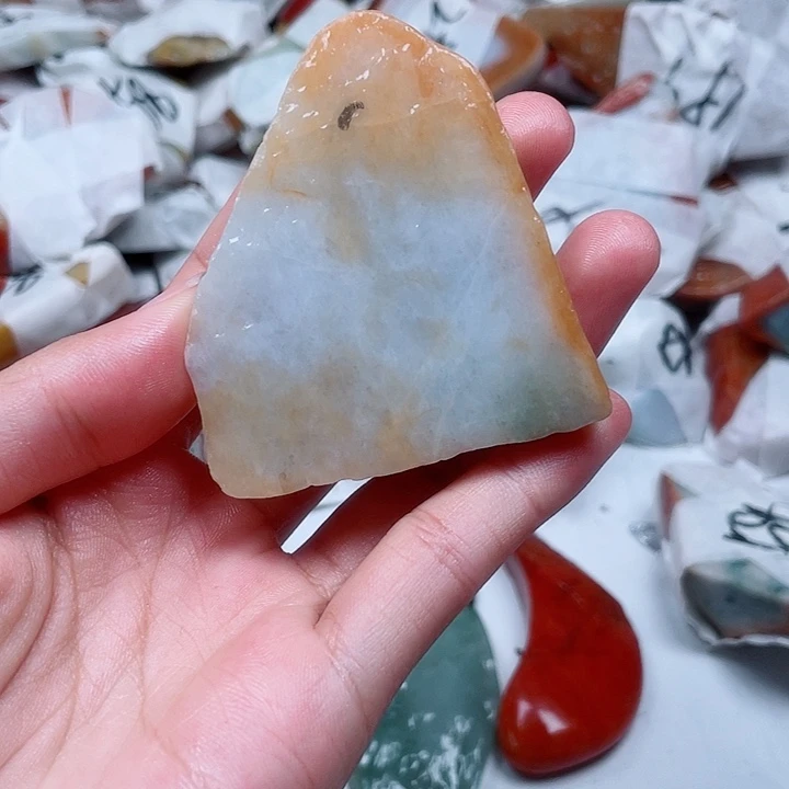 柒***后颈饰未镶嵌翡翠翡翠