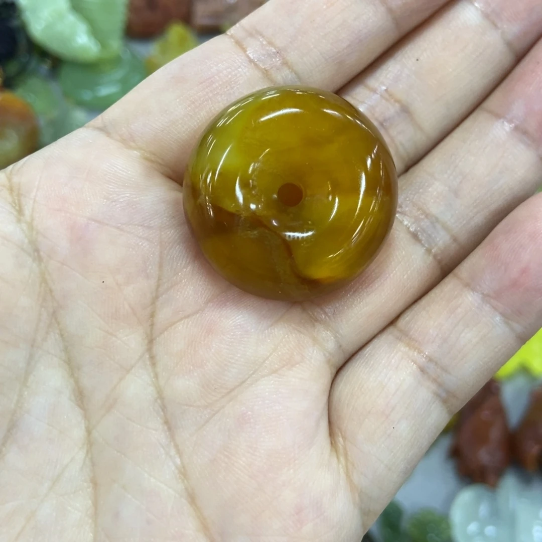 未镶嵌蛇纹石玉挂件