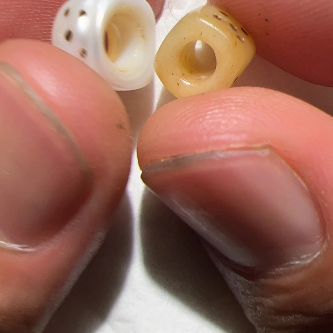 玻璃颈饰你的人是