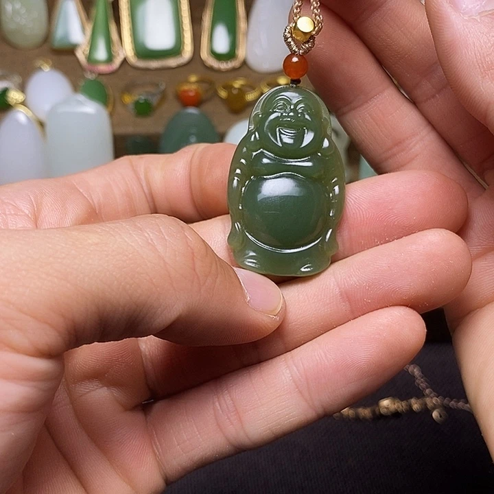 颈饰未镶嵌和田玉