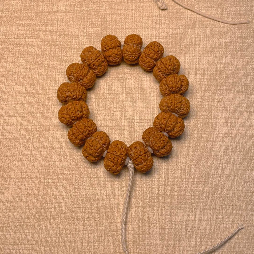 金刚菩提手串24夹板 手工浅打底