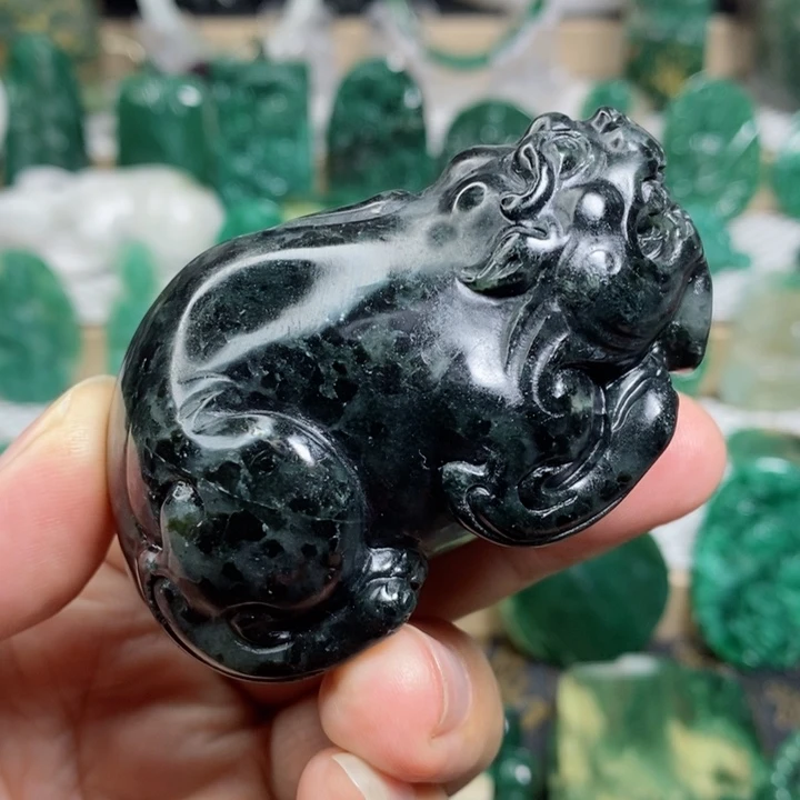 未镶嵌独山玉颈饰