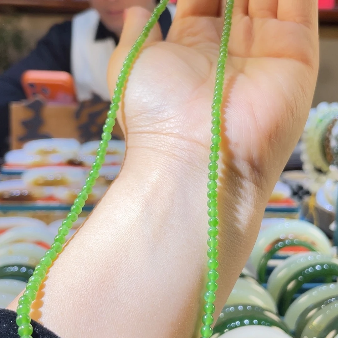和田玉（碧玉）未镶嵌手链