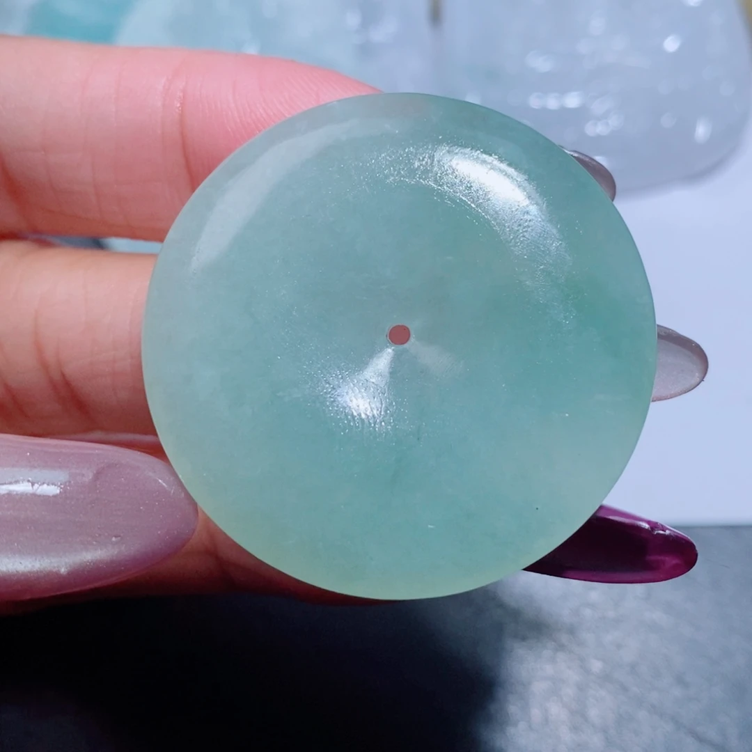 定制翡翠未镶嵌吊坠