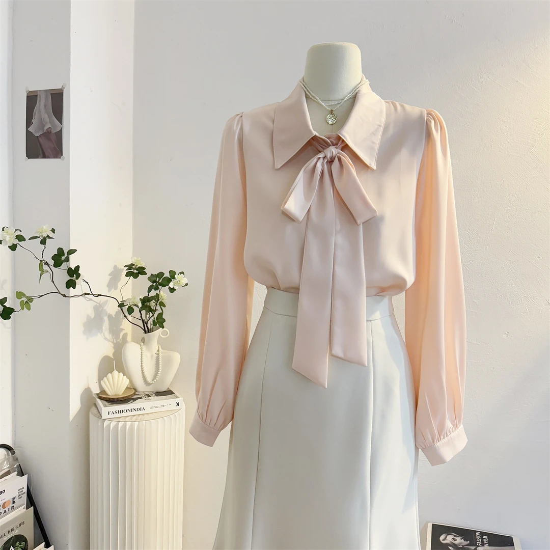 粉色系带蝴蝶结缎面长袖衬衫女2025秋季气质通勤飘带衬衣职业正装