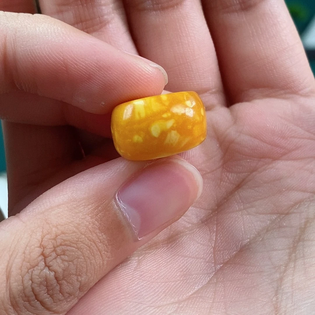 蜜蜡珠宝奇石未镶嵌