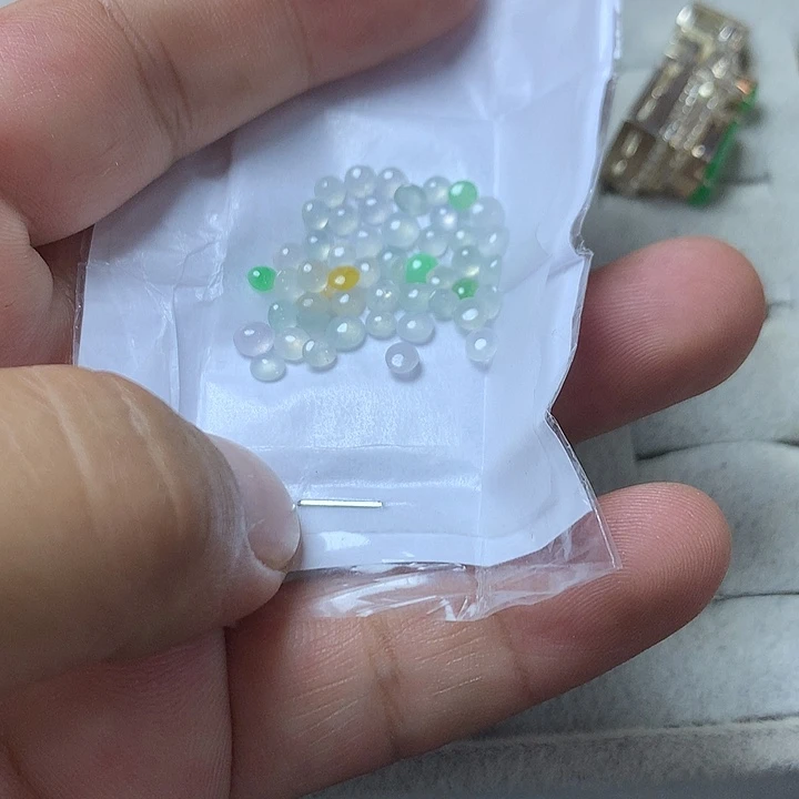 定制翡翠未镶嵌戒指