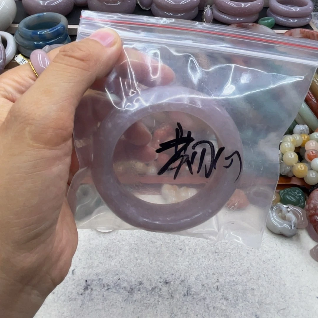 初***、石英质玉圈口54未镶嵌