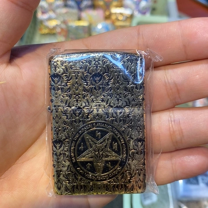 普***通明铬打火机的使用方法