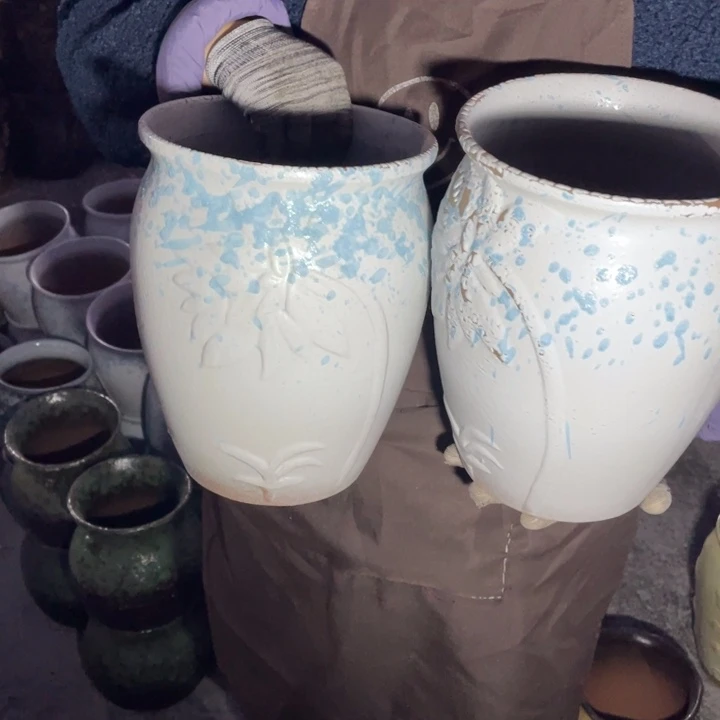 紫砂花盆口20高25瑕疵瑕疵
