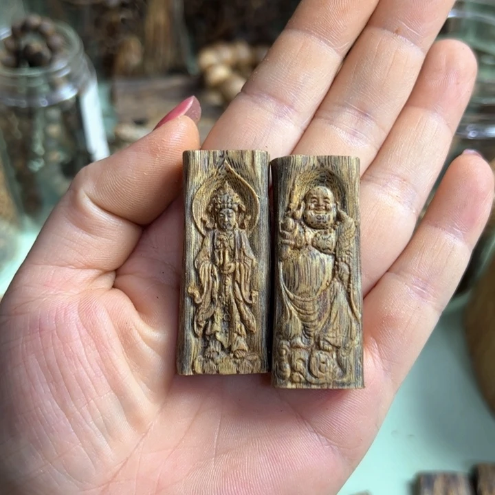 —***—沉香沉香枕蓝宝石14克